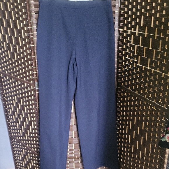 Zara Women's Black Wide-Leg Trousers - Picture 3 of 7